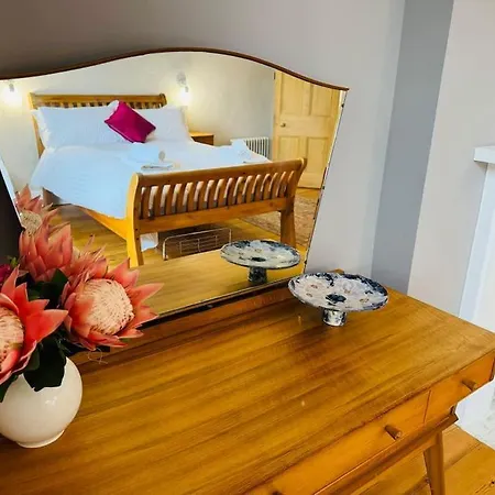 A Gorgeous Edwardian In City Centre بيت للعطل بريستول